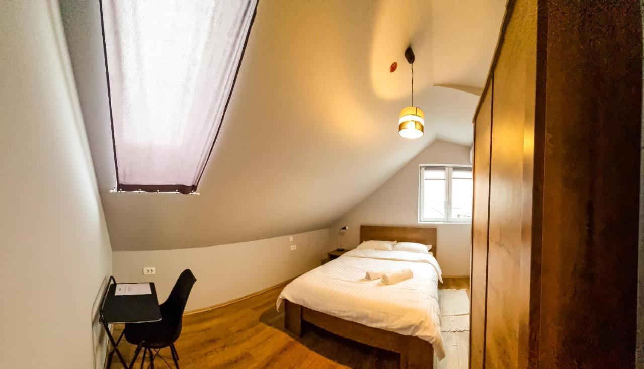 Xxl Rooms Osijek Exterior photo