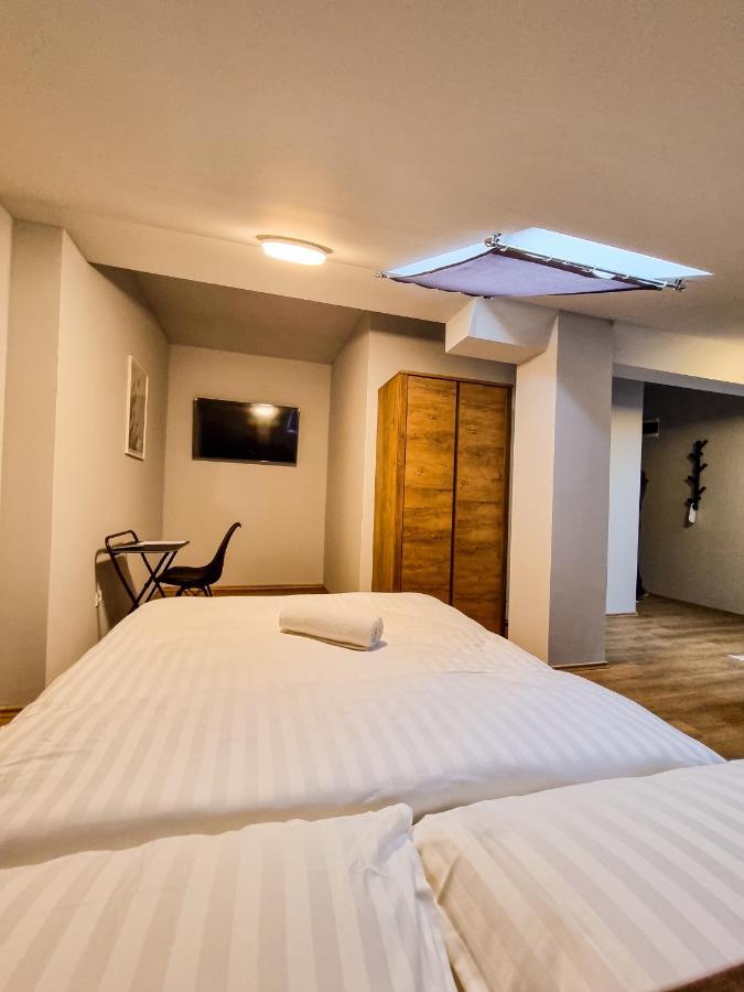 Xxl Rooms Osijek Exterior photo