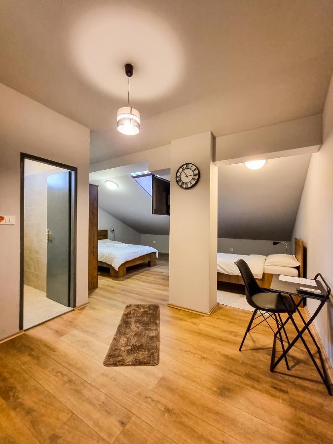 Xxl Rooms Osijek Exterior photo