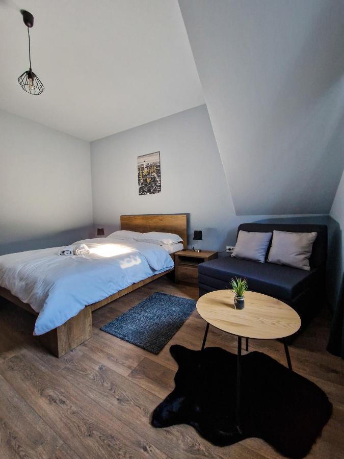 Xxl Rooms Osijek Exterior photo